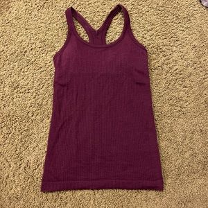 Lululemon Ebb to street tank